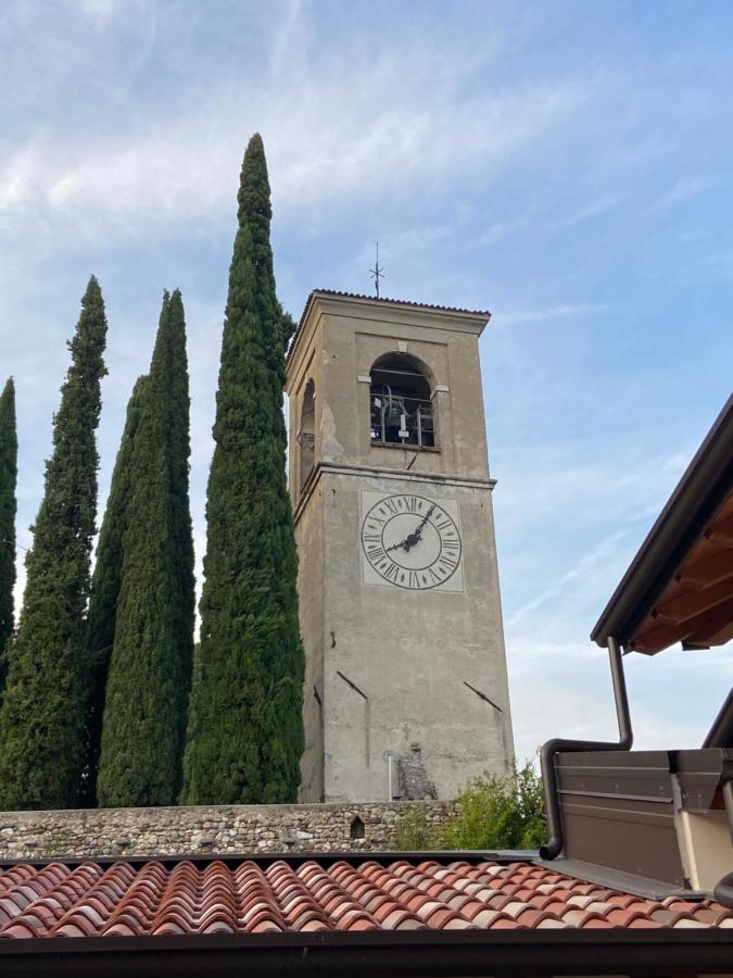 La Volpe Rossa Rooms And Apartments San Felice del Benaco Kültér fotó